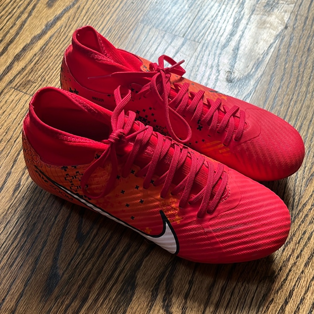 Ronaldo Nike Mercurial Soccer Cleats